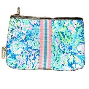 Floral Lilly Pulitzer Pouch Surf Blue Soleil it On Me